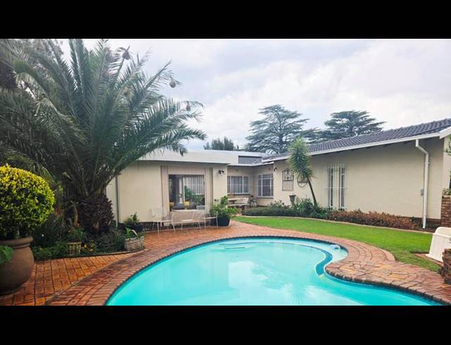 3 BEDROOM HOUSE FOR SALE IN EDLEEN